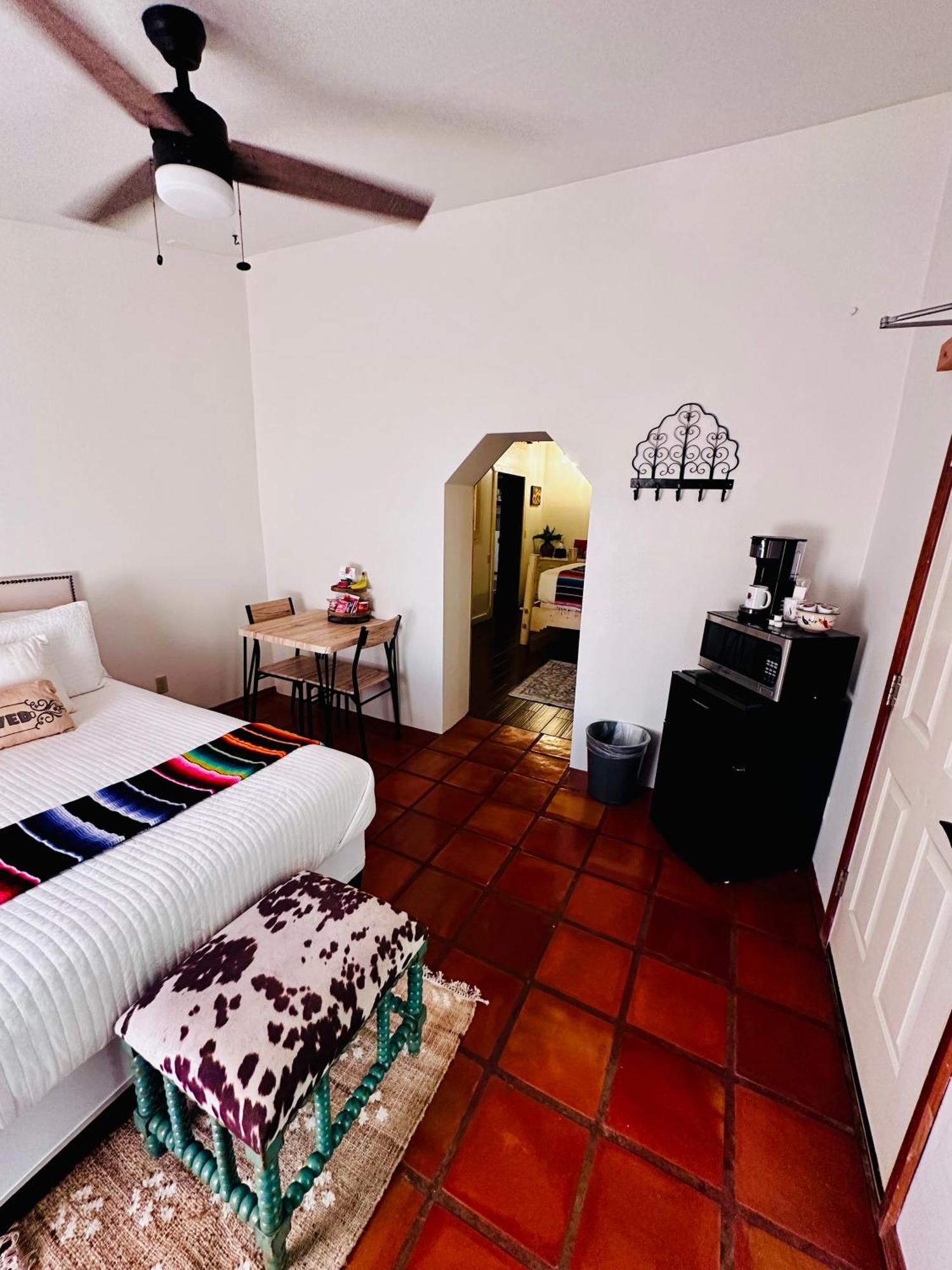 Adobe Rose Boutique Inn 아티지아 외부 사진